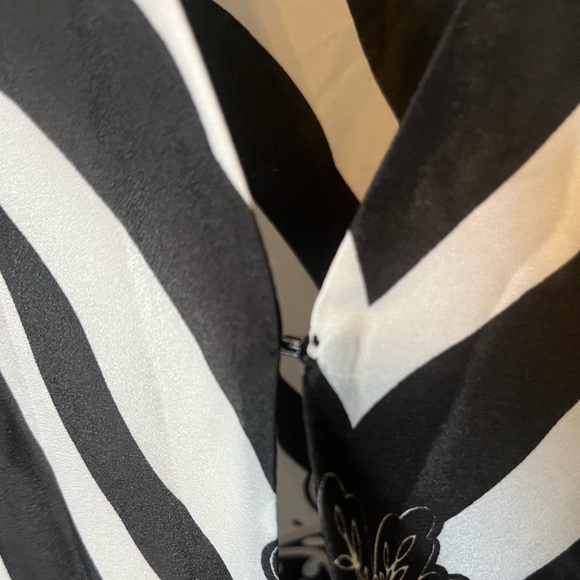 Boston Proper Zebra Paisley Kimono Fringe Cardigan With Clasp Women’s Size 14 - Picture 5 of 8